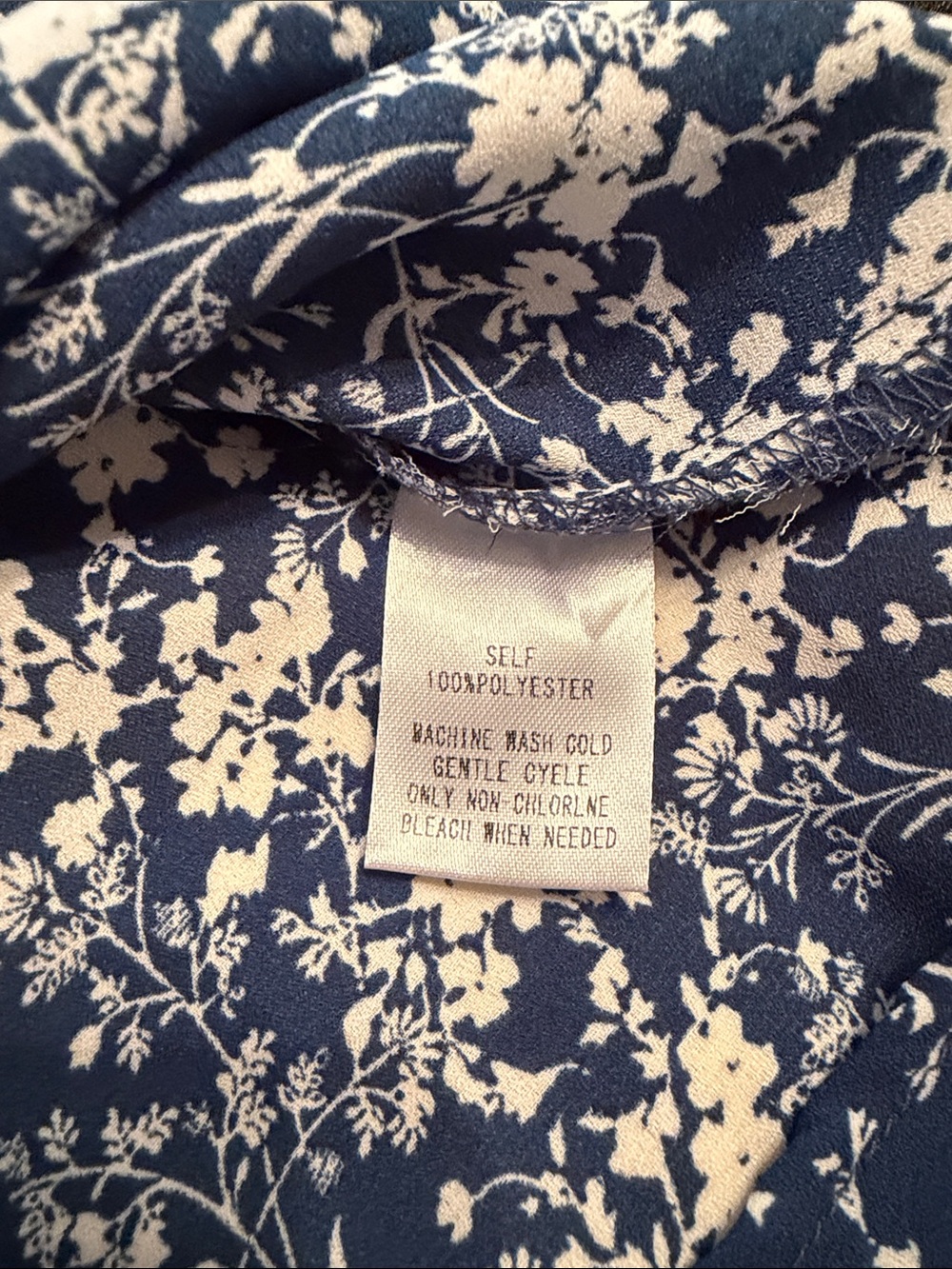 VERSE Women’s Navy Blue Floral Blouse - Lightweight bell Sleeve Top - Picture 7 of 8